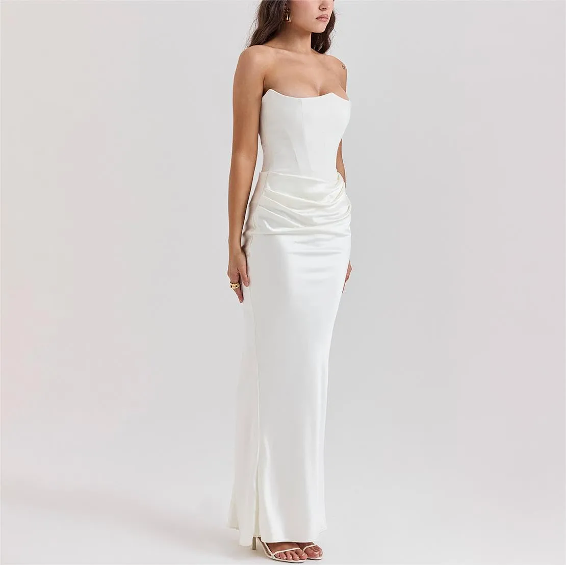 Catalpalev Women's Sexy Fishbone Plunge Slim Backless Temperament Velvet Gowns Bridesmaid Dresses Prom Dresses