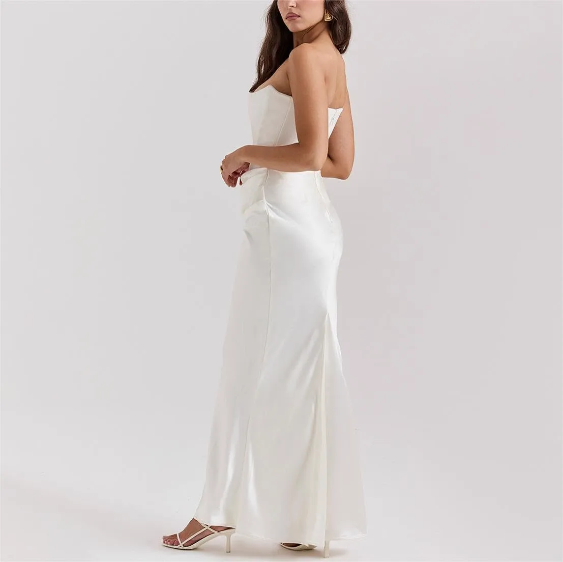 Catalpalev Women's Sexy Fishbone Plunge Slim Backless Temperament Velvet Gowns Bridesmaid Dresses Prom Dresses